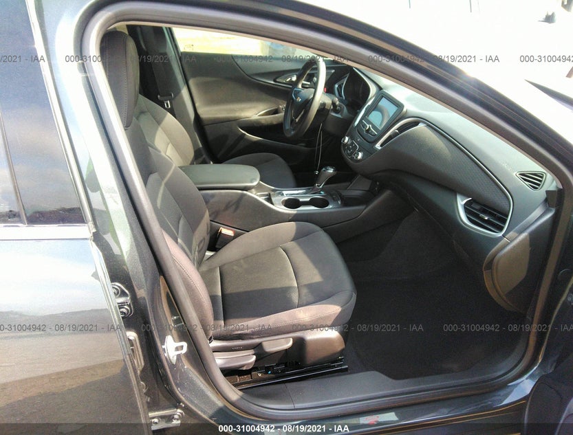 1G1ZB5ST1HF188826