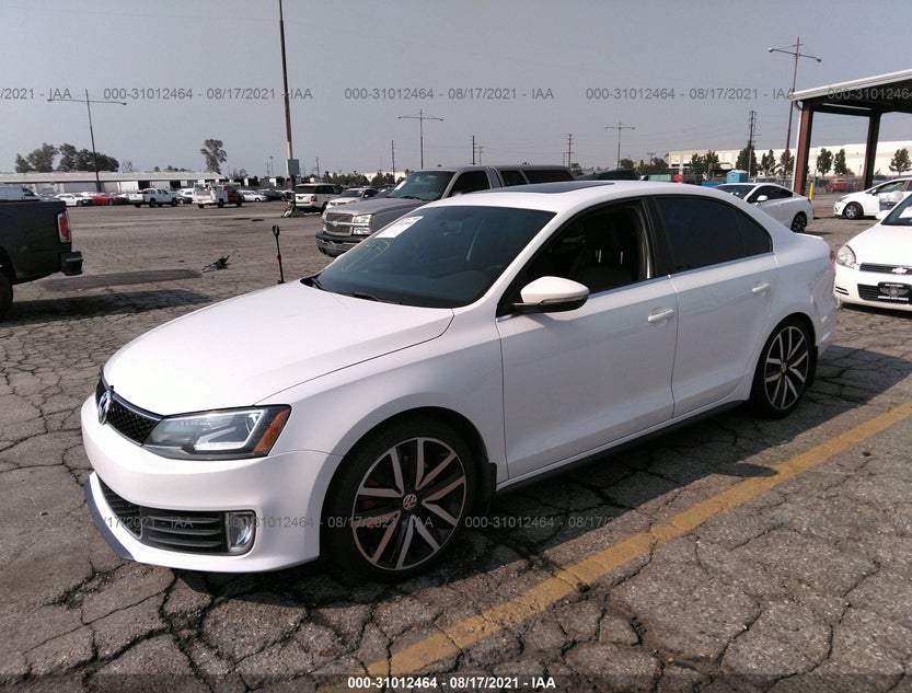 3VW4T7AJ0EM372240