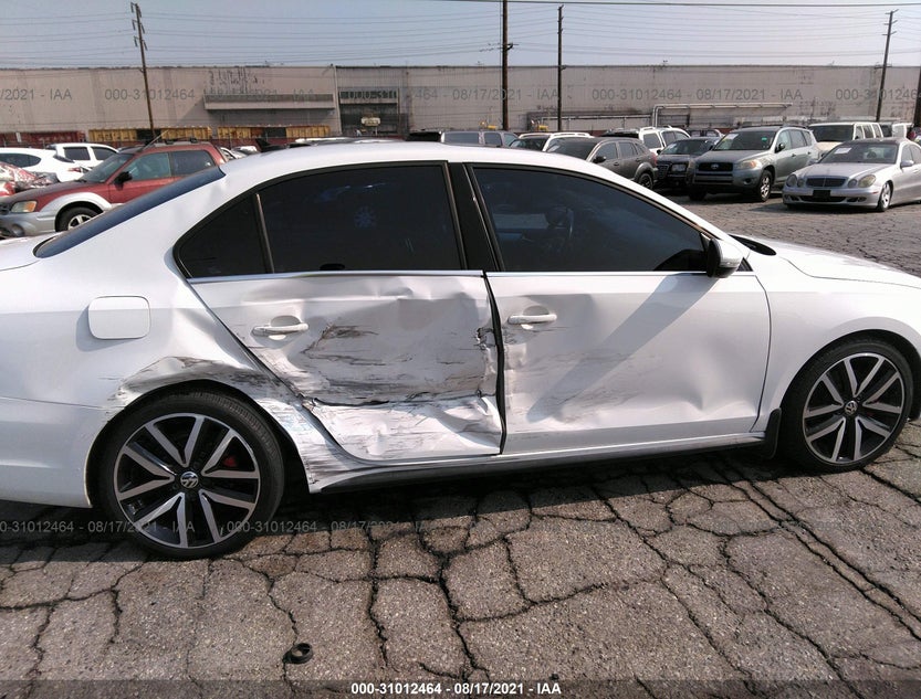 3VW4T7AJ0EM372240