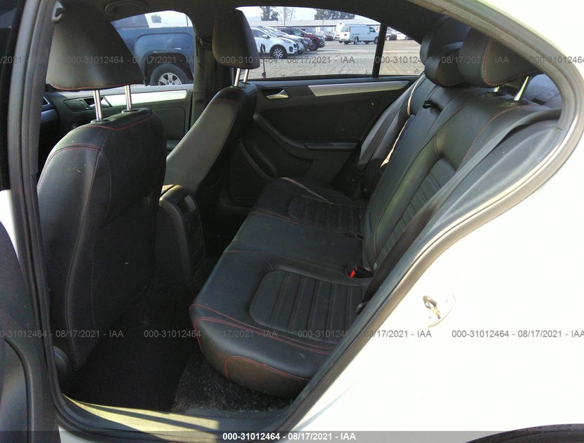 3VW4T7AJ0EM372240