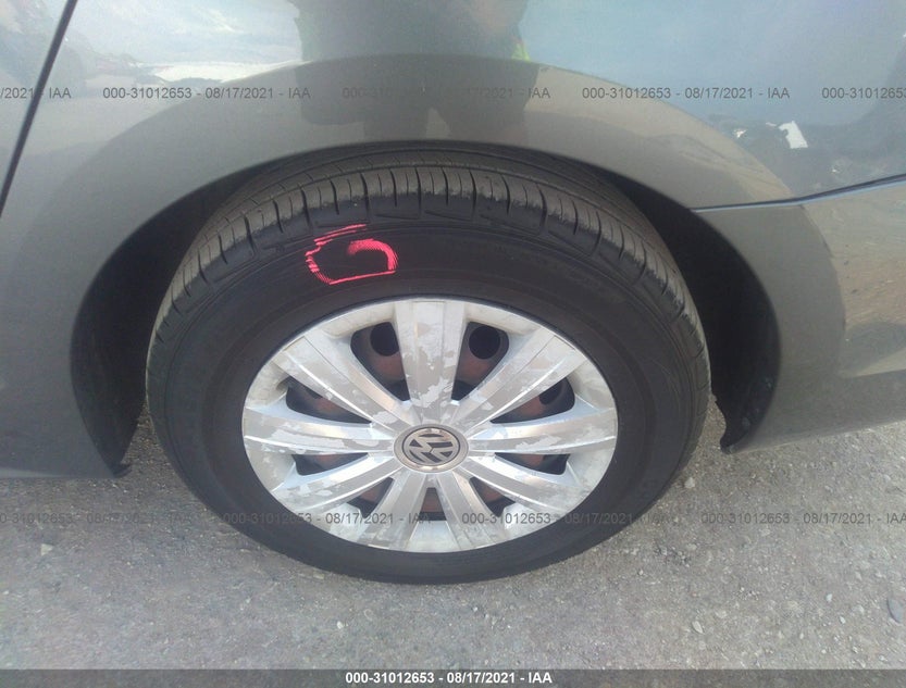 3VW2K7AJ1EM252828