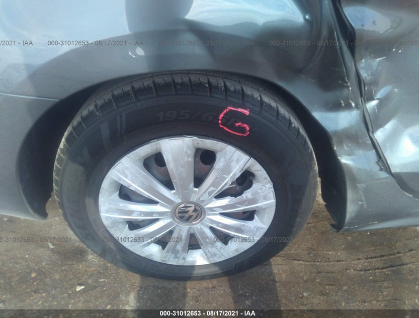 3VW2K7AJ1EM252828