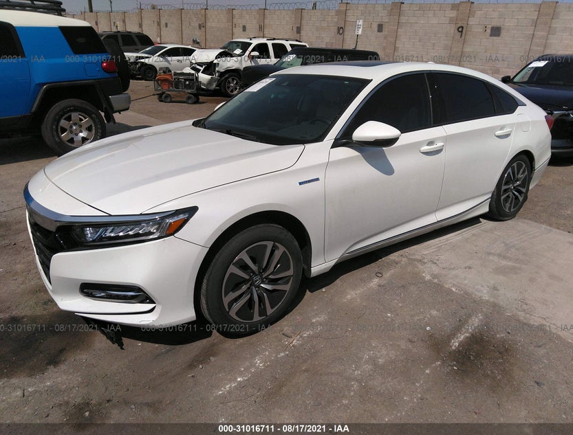 1HGCV3F50JA013833