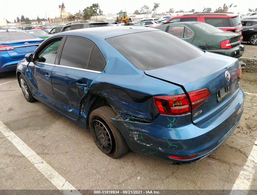 3VW2B7AJ5HM361572