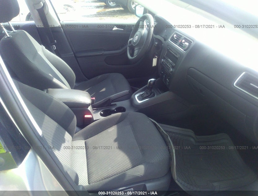 3VW2K7AJ4DM254460