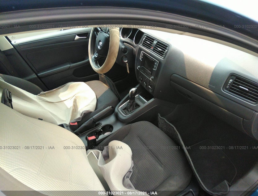 3VW267AJ9GM374876