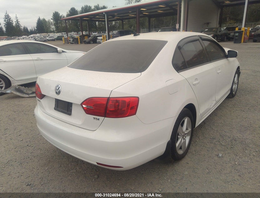 3VWLL7AJ3CM426641