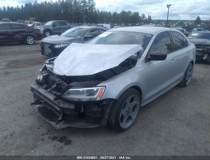 3VW1K7AJ5CM330228