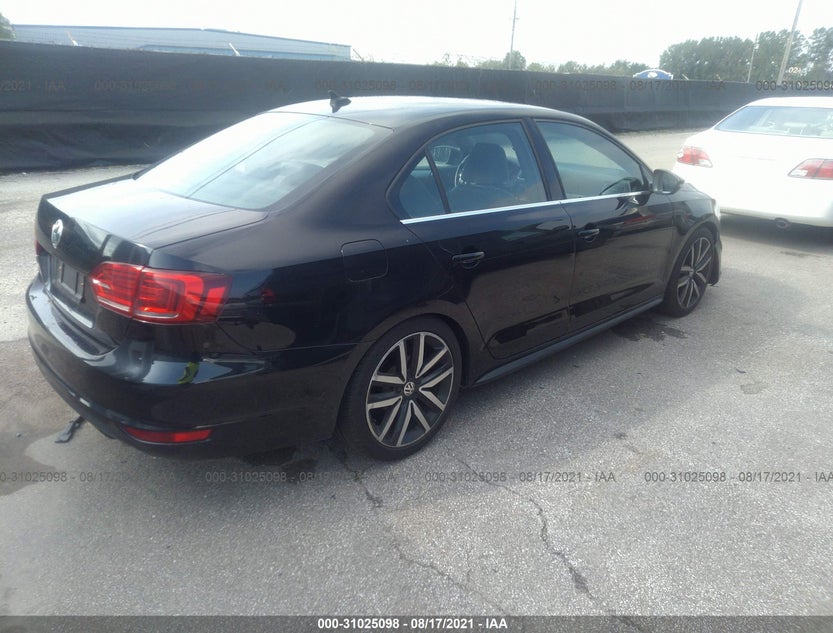 3VW4T7AJ3EM214751