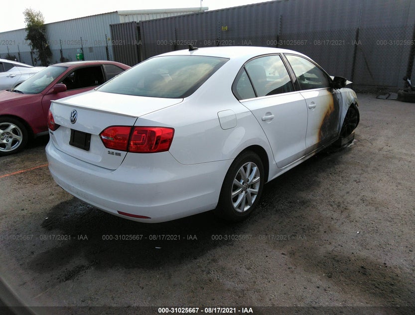 3VWDP7AJ7DM425700