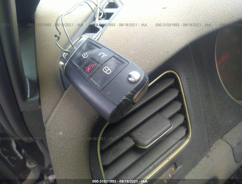 3VW4T7AU2GM037364