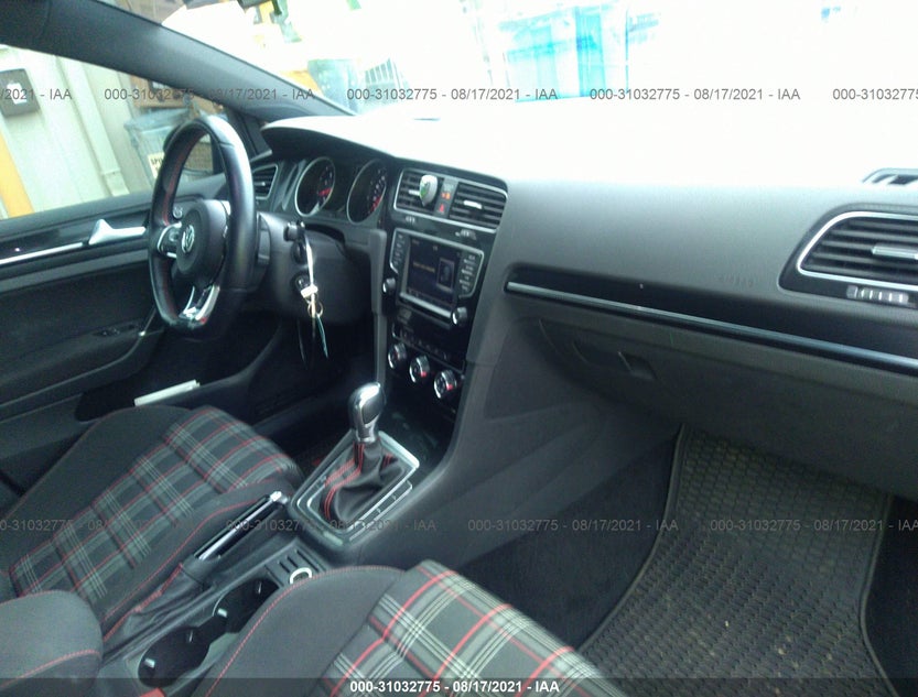 3VW4T7AU7HM068885