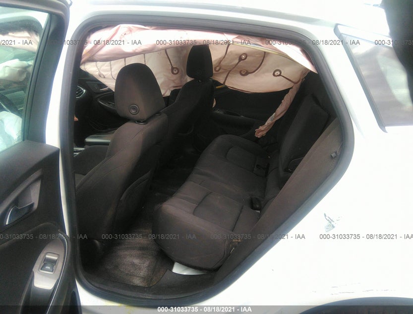 1G1ZE5ST6HF151052