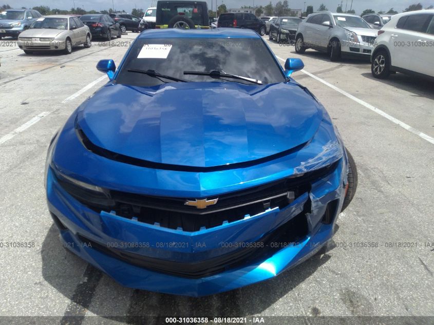 1G1FB1RX8J0144481 2018 Chevrolet Camaro 1Lt