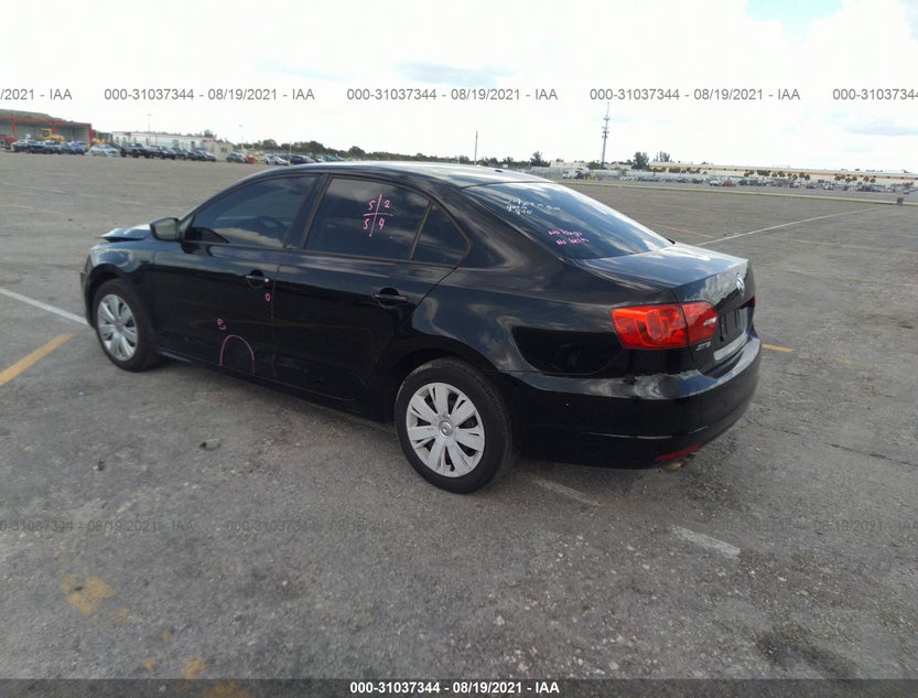 3VW2K7AJ2CM341546