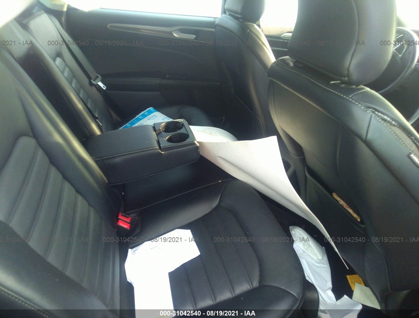 3FA6P0T99HR321231