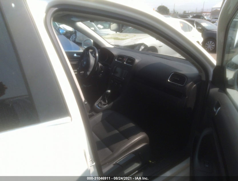 3VWPL7AJ0DM680049