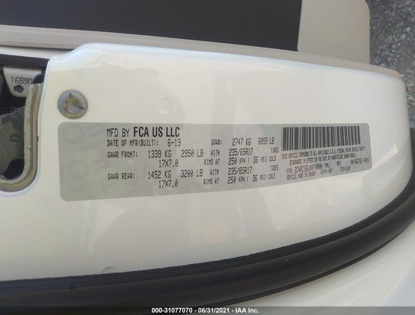 2C4RC1BG1KR748800