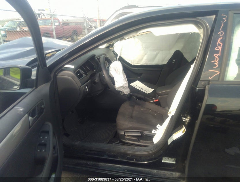 3VWD67AJ7GM308447