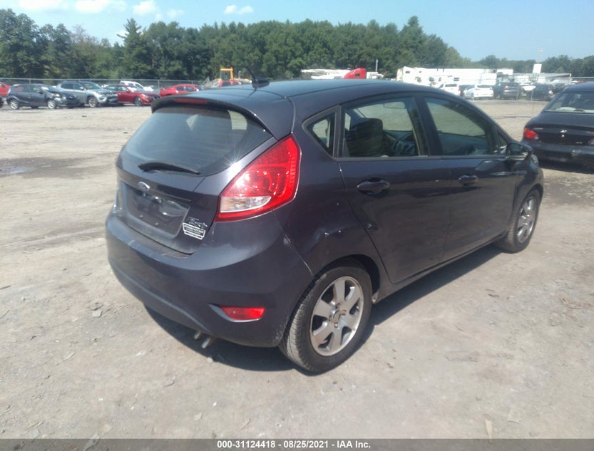 3FADP4EJ8CM155554
