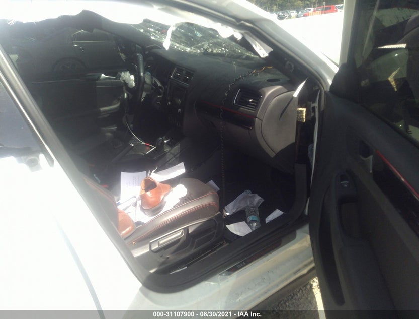 3VW4T7AJ6HM342695