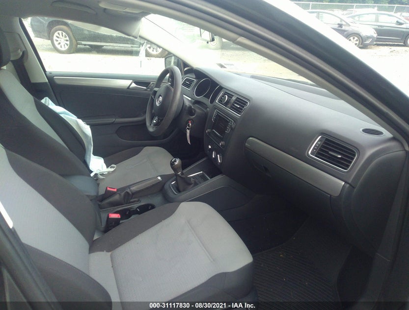 3VW167AJ2HM319117