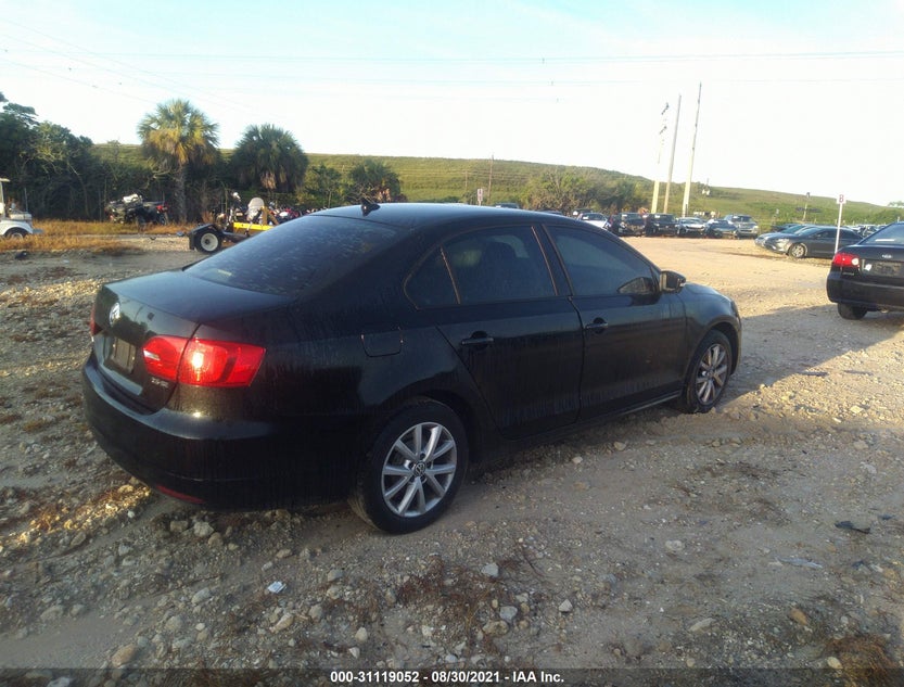 3VWDX7AJ5BM306878