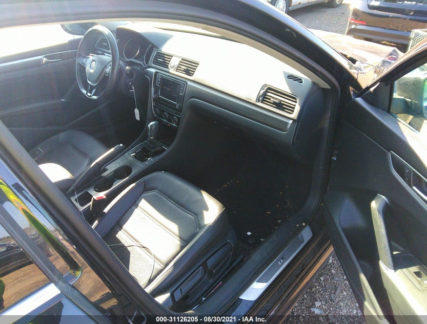1VWDT7A32HC022874