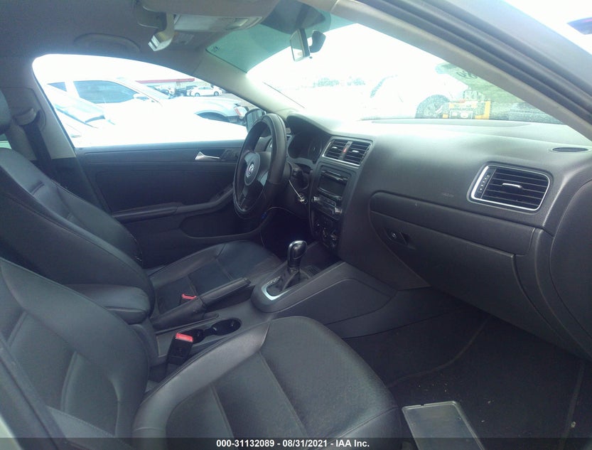 3VWD17AJ3EM307209