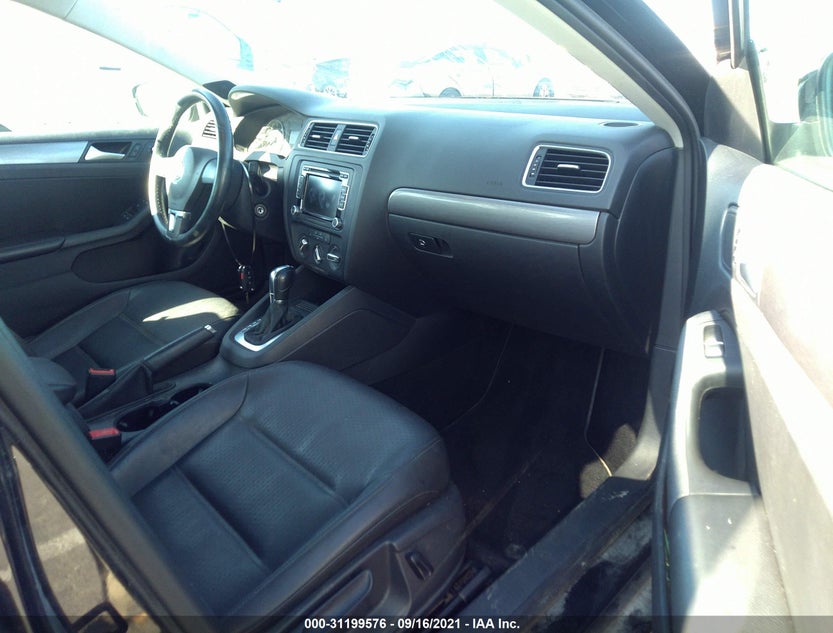 3VWLL7AJ6EM390642