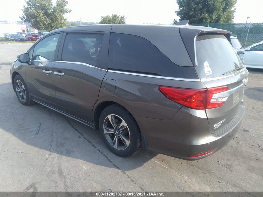 2018 HONDA ODYSSEY VIN: 5FNRL6H8XJB069602