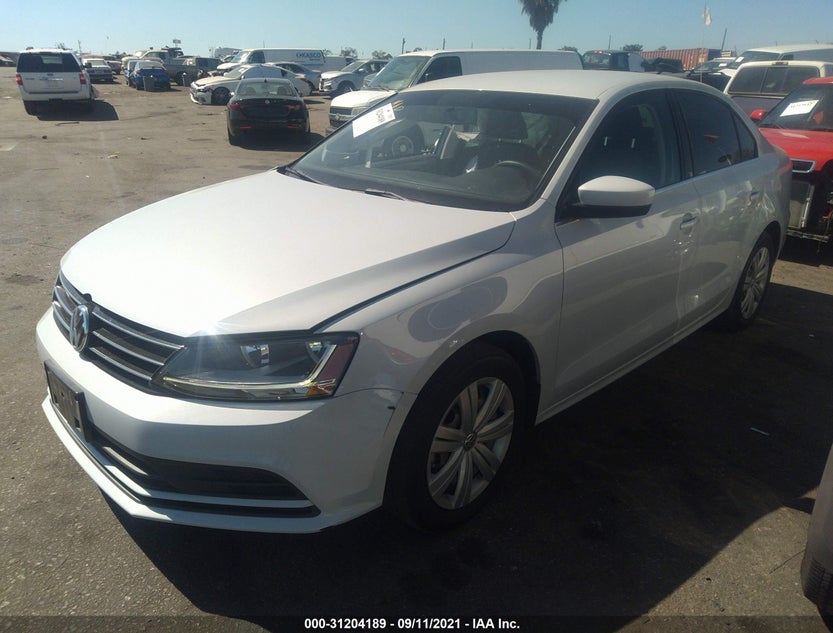 3VW2B7AJ7HM382911