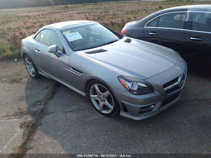 VIN WDDPK4HA3FF107021 2015 Mercedes-Benz SLK-Class,... no.1