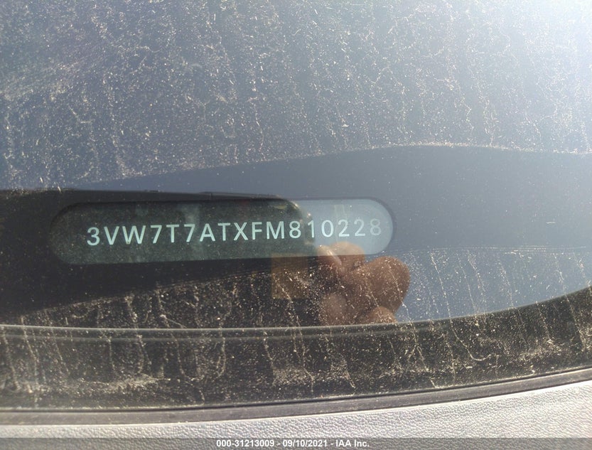 3VW7T7ATXFM810228