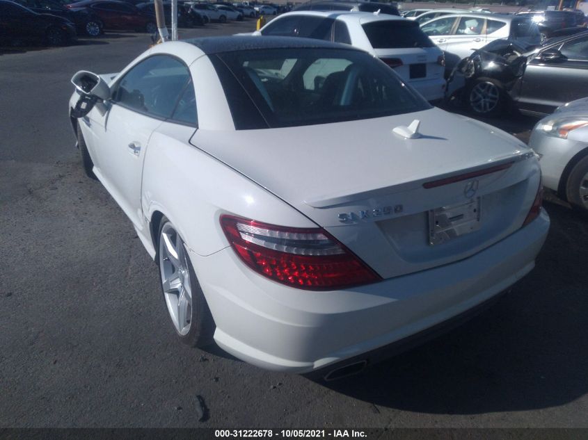 VIN WDDPK4HA8DF074000 2013 Mercedes-Benz SLK-Class,... no.3