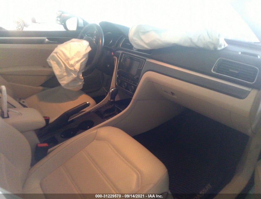 1VWDT7A37HC053439