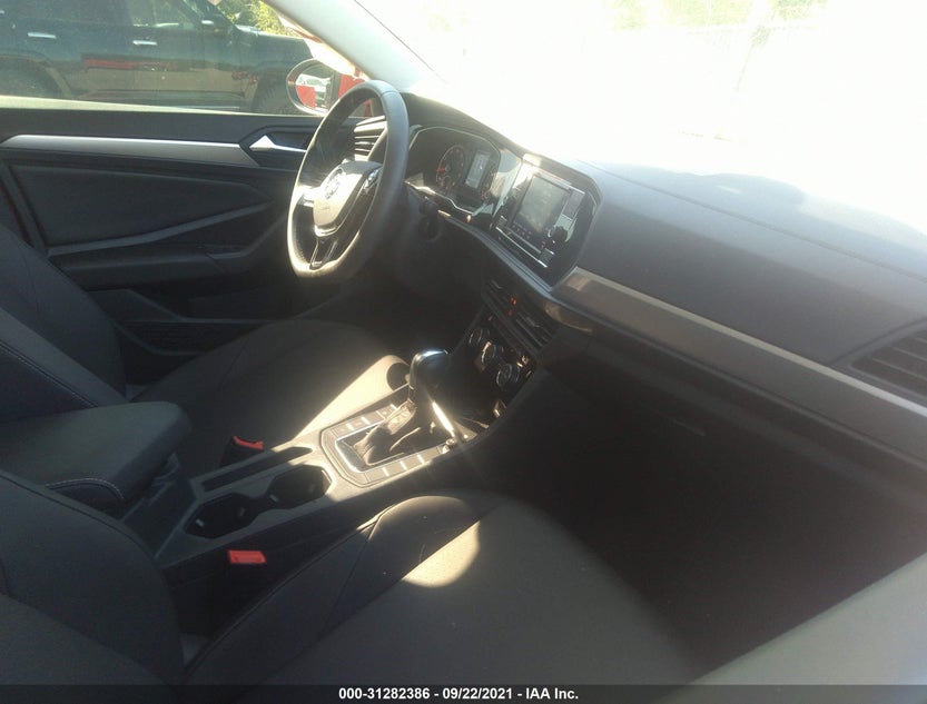 3VWCB7BU6LM074120