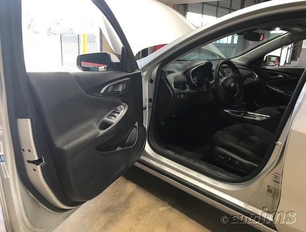 1G1ZD5ST9JF269797
