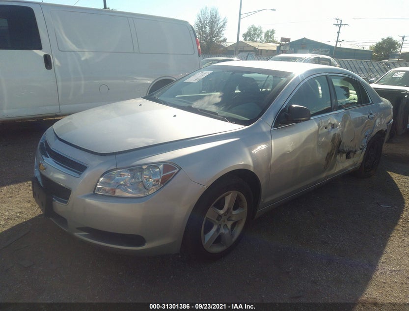 1G1ZB5EB8A4139949