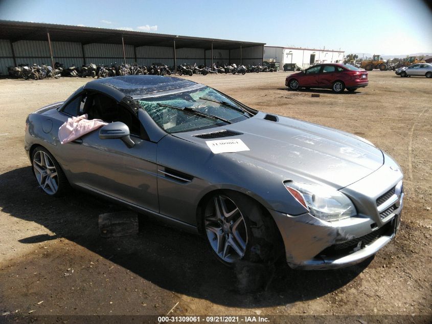 VIN WDDPK4HA8DF058797 2013 Mercedes-Benz SLK-Class,... no.1