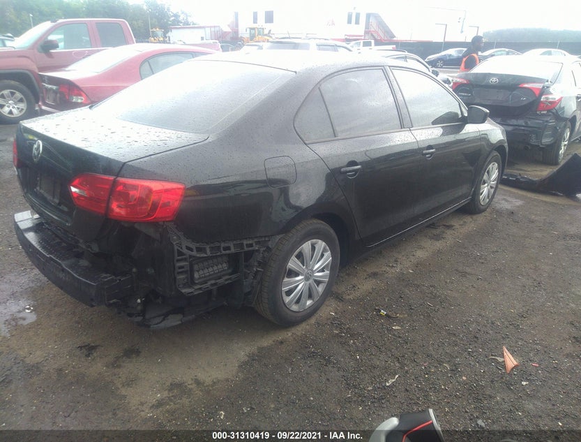 3VW2K7AJ4DM305567