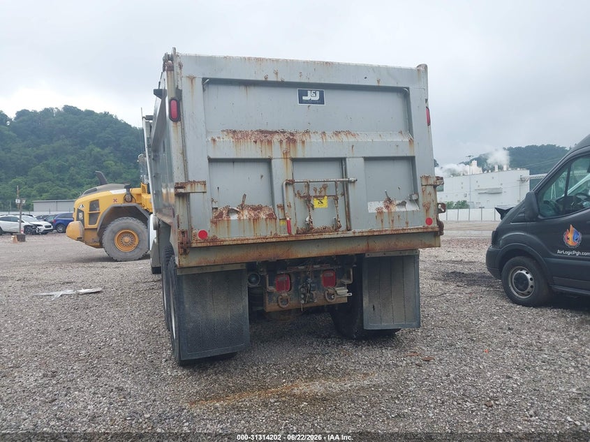 2018 OTHER PETERBILT 365 TRUCK N/A
