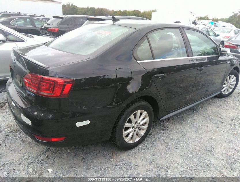 3VW637AJ8DM281112