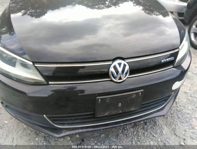 3VW637AJ8DM281112
