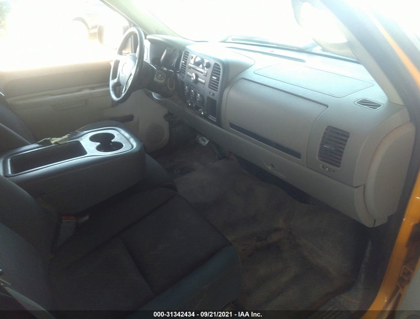 1GTN1TE06CZ261596