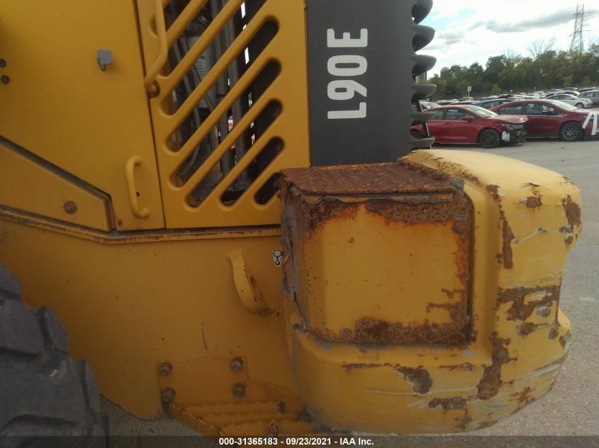 2005 Volvo L90E VIN: L90EV67397 Lot: 31365183