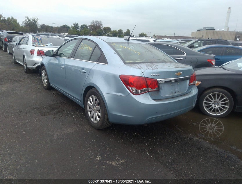 1G1PF5S9XB7108327