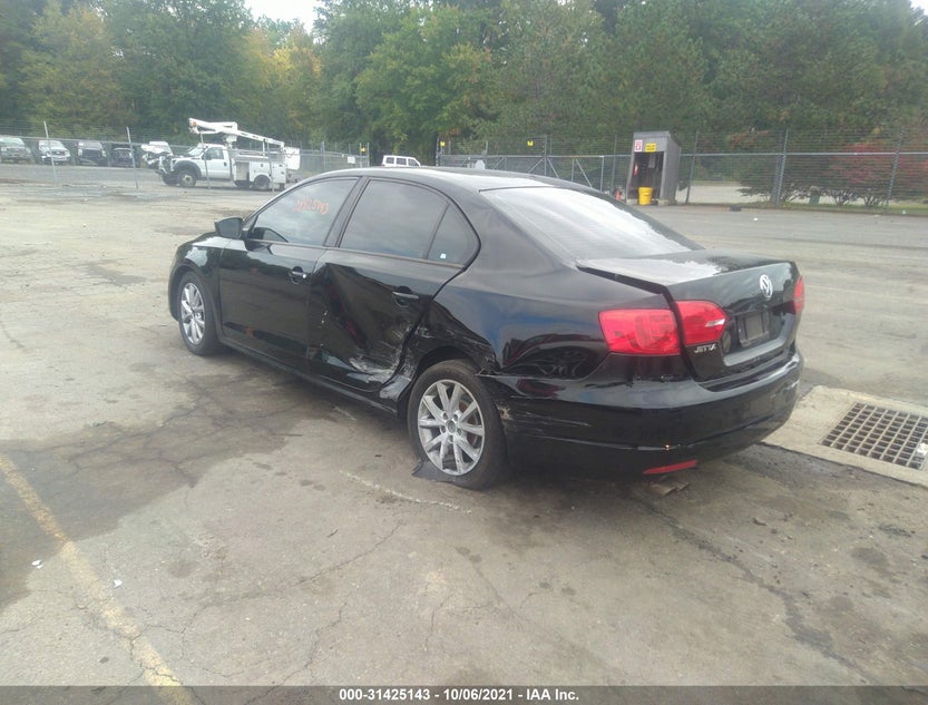3VW1K7AJ1BM086740