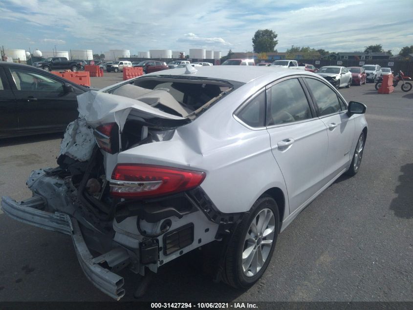 3FA6P0LU8KR242600 2019 Ford Fusion Hybrid Se