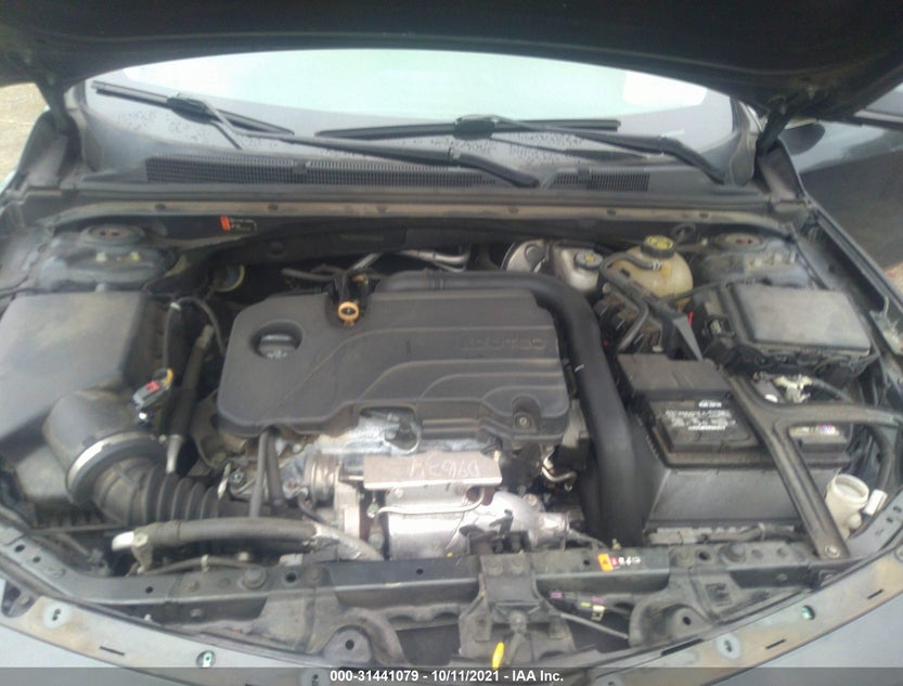 1G1ZD5ST9JF191635